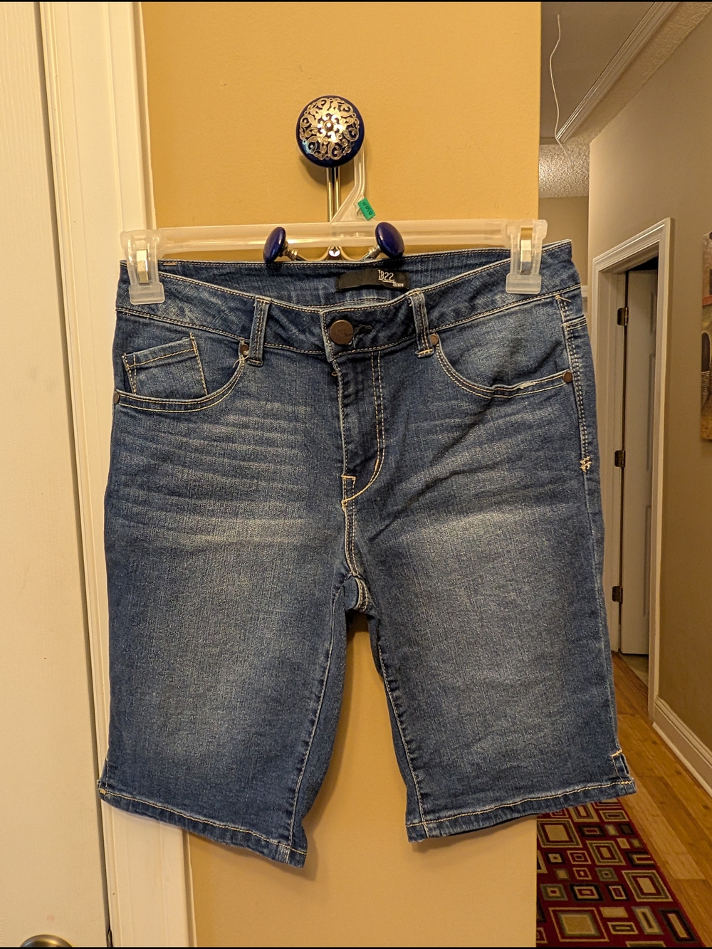 1822 Denim Classic Blue Jean Shorts